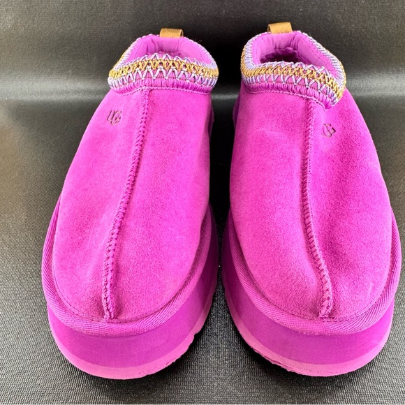 UGG Tazz Platform Slipper Shoe Purple
Mangosteen Woman’s Size 10 - Picture 3 of 8
